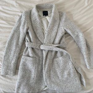 Host pick ✨ DYNAMITE COAT